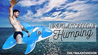 Inflatable pool toy humping