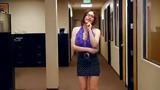 Office sex with sexy milf