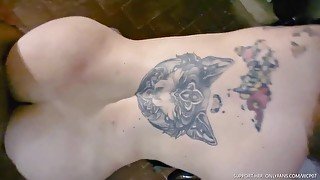 TATTOOED BRUNETTE DEVOURS A BIG COCK BEFORE HER PUSSY GETS CREAMPIED LOUD FINISH 1of3