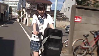 2k 大檔 彩城ゆりな - 自転車の椅子に媚薬を塗られ通学路ても我慢 発情女子校生 3 [nhdta-548]