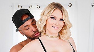 Classy Blonde Skylar Madison Passionate Sex