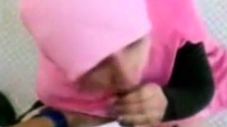 indonesian- cewek jilbab bj