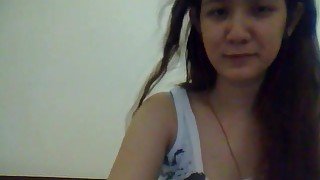 Cute Filipina Gives A Glimpse Of Her Perky Tits - AsianGFVideos