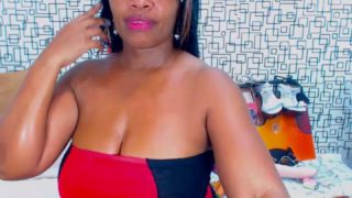 Ebony mom squirt on cam