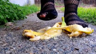 Watch Me Play With My Food and Get My Feet Nice and Dirty - Banana Crush and ASMR