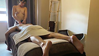 Sexy Masseuse Gives Back Massage To Handsome Client