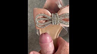 CUMMING inside her dirty HEELS