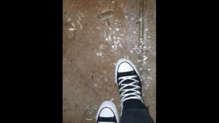 Glass grinding under converse 