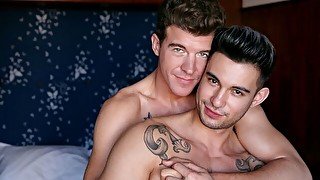 Flipping with versatile gays JJ Knight & Ricky Roman