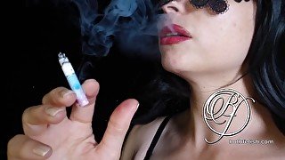 The Chainsmoker , lingerie, high heels, smoking fetish... FULL VIDEO