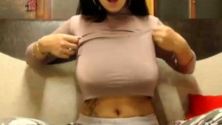 Teen in jeans does sexy solo striptease video