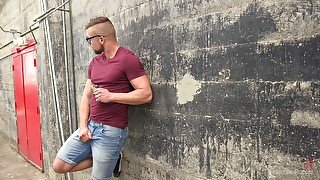 Max Cameron enjoys sex kinky games with his gay friend while he hangs