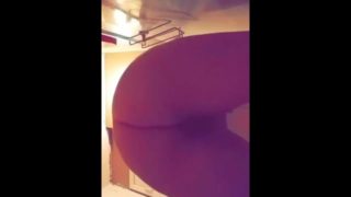 Twerking and showing pussy in the bathroom