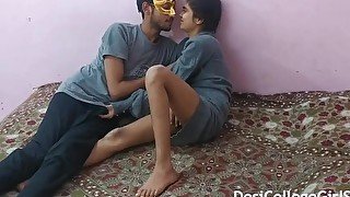 Jawan Indian Haseena Ki Pussy Ko Mast Choda Sara Pani Choot Mai Dal Diya Indian Larki Ki Geli Choot