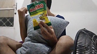 mukbang, eating a banana candy