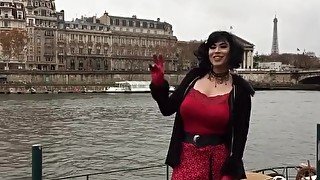 Sexy Tgirl flashing in Paris & get a foot in her ass