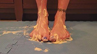 Mistress Thursday getting her FEET very DIRTY & WET playing with Food for her MESSY FOOT FETISH