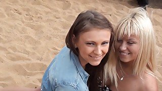 Autumn & Grace & Bianca & Olie & Savannah in outdoors lesbian sex video with cute college girls