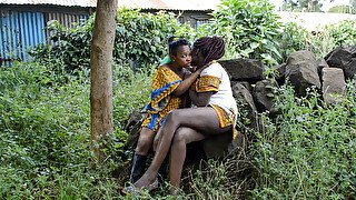 Real Tribal African Girlfriends Public Making Out For Enjoyment