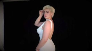 Stefania Ferrario, Bare Huge Knockers