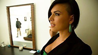 Eva Angelina fucks a stranger at an open house