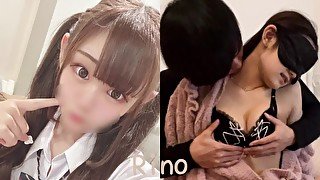 日本人の可愛い18歳と目隠し手錠sex  ハリのある肌スベスベな肌が最高♡