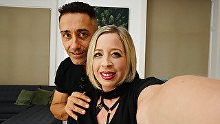 British Housewife Gives Blowjob And Is Fucked Hard - MatureNL