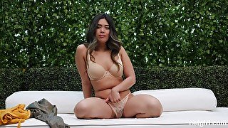 Wild fucking in outdoors with Asian pornstar Ava and a big cock