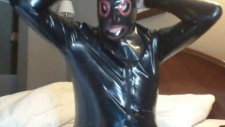 Breathplay with latex masks