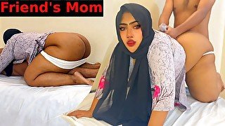 I fucked my friend's mom while she was exercising (Sexy Beautiful Big Ass Muslim MILF) Saudi Arabian