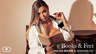 Polina Maxim - Books &amp; Feet