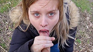 Spontaneous outdoor blowjob