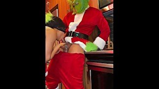 Mrs. Claus Fucks the Grinch While Santa Was Away - Gifted Her A Squirting Orgasm for Christmas🎄