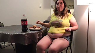 Chubbies Gf Cant Stop Eating Pizza