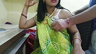 Indian hot Receptionist amazing XXX hot sex with Office Boss!