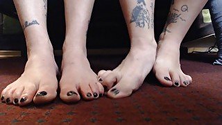 Barefoot Foot Party Play Black Toenails