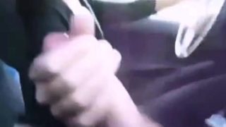 Female Uber Driver Gives Her Passenger A Handjob