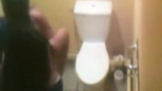 Hidden Cam In An Arab Toilet Before Starting Beauty Pageant