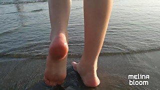 PÉS NA AREIA - FOOT FETISH