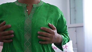 moroccan in djellaba masturbates - Jasmine Sweet Arabic