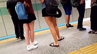 college girl sexy legs hot feets pedicured toes shorts