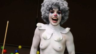 Cosplay porn with hottie masked as a clown