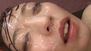 Close up video with Japanese Kishida Ayumi receiving a cumshot