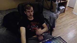 HARD HUGE UNCUT COCK JERK OFF BY STUD ON WEBCAM FOR LIVE AUDIENCE (NO CUM)