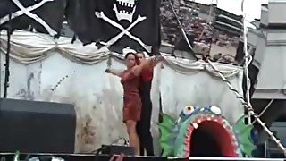 Apex Acrobatic girl