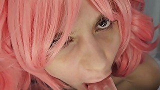 Une kawaii suce en cosplay et avale du sperme bien chaud en gorge profonde