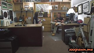 Hot wifey of a customer gets twat banged by nasty pawn man