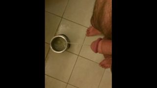 Sammy Austin Pissing and bathing foot in hotel ice bucket