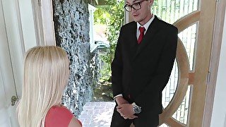 ExxxtraSmall - Petite Blonde Conned and Fucked By Salesman