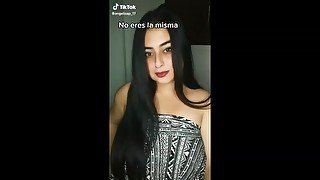 hablando de amor y cantando con tetas grande solo mujer hermosa 